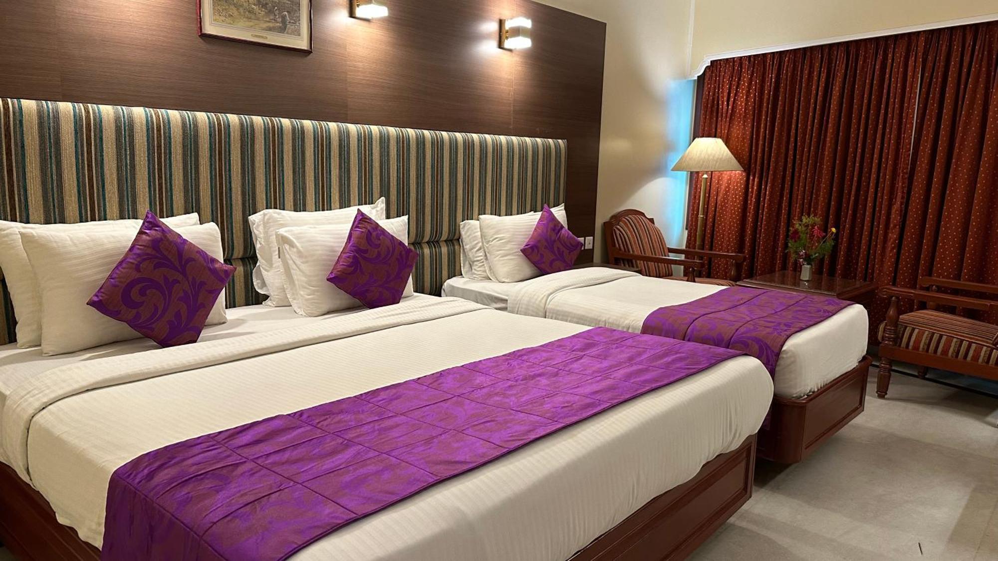 Hotel Annamalai International Pondicherry Exterior photo